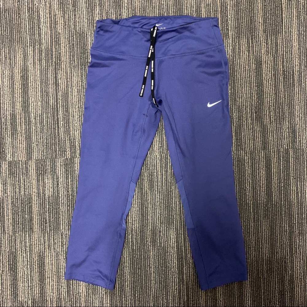 Nike cropped leggings
